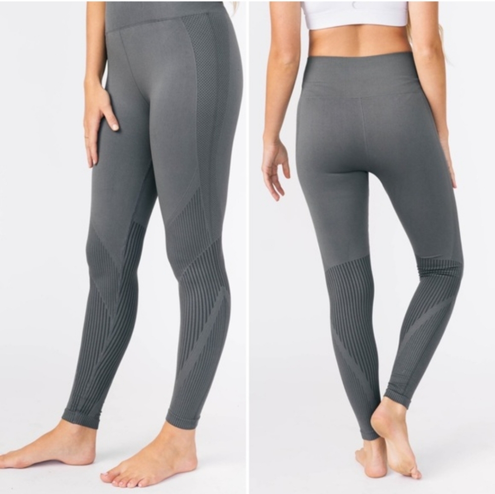 Zyia Grey Performance hi-rise 7/8 leggings Size Large